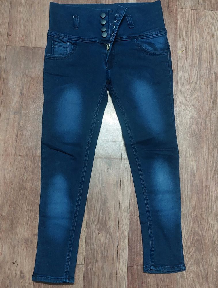 High Waisted Dark Blue Jeans