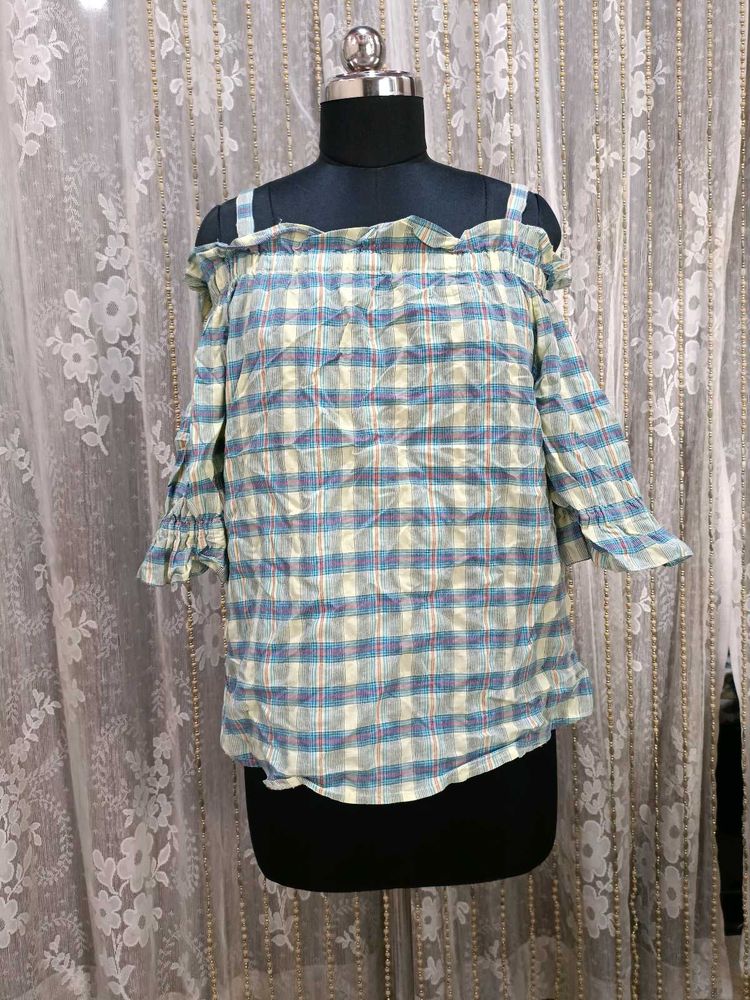 Off Shoulder Crop Top