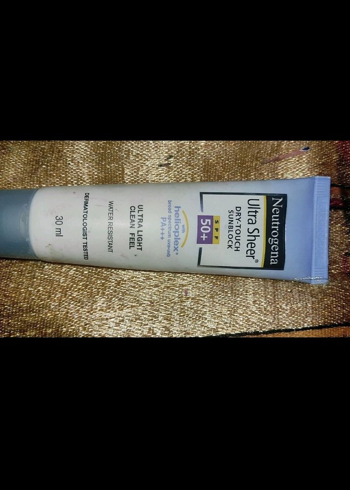SUNSCREEN 💛