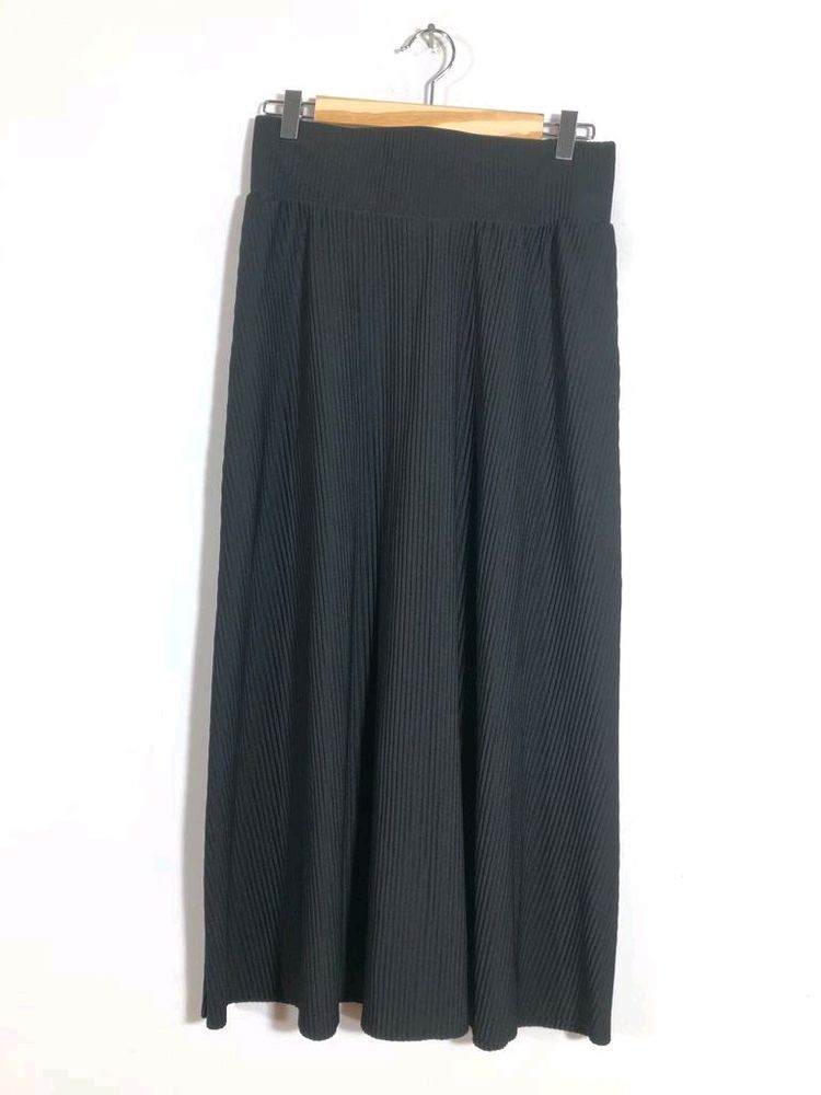 Westside Black Skirt