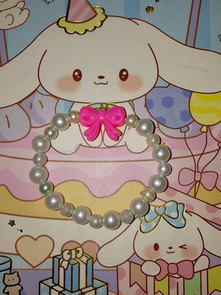 Pearl Bracelet with Pink Bow