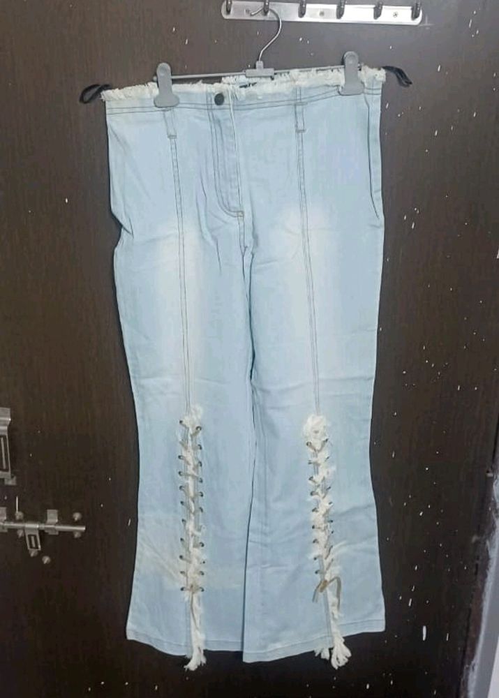 Women&#39;s Jeans