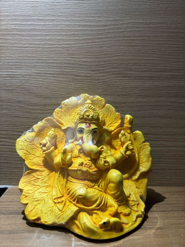Ganesh Idol Showcase/Gift