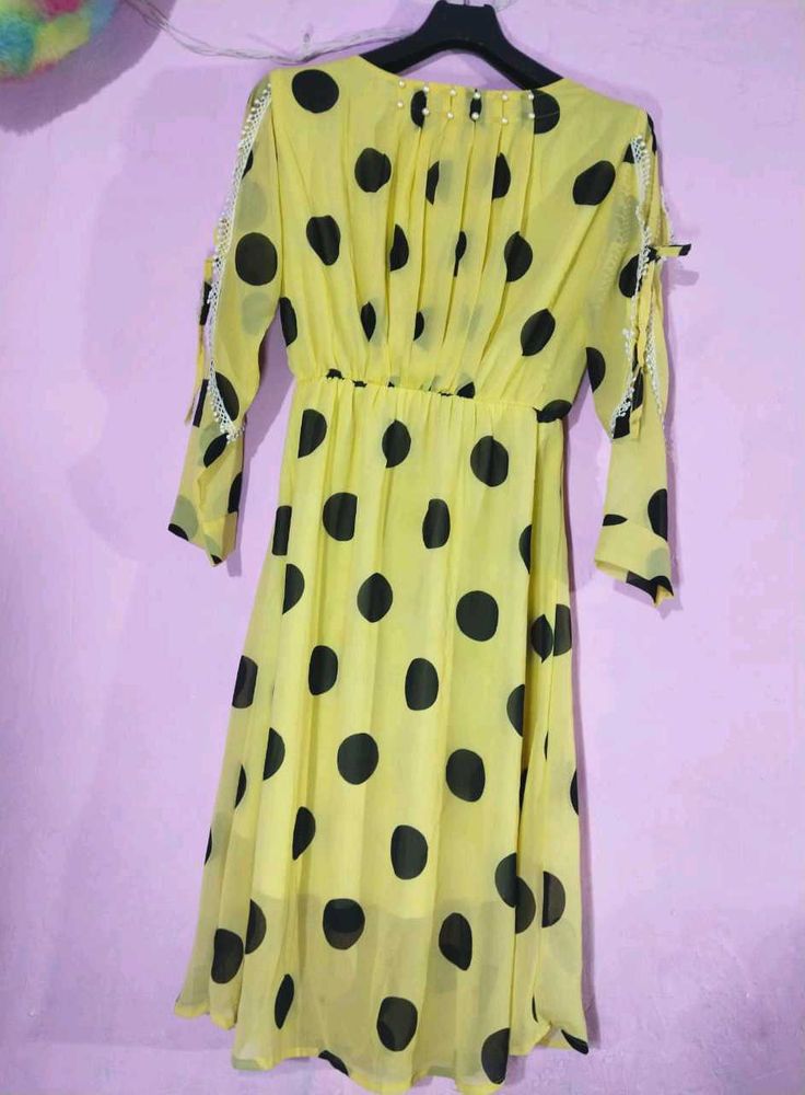 Bright Yellow Dress 💛