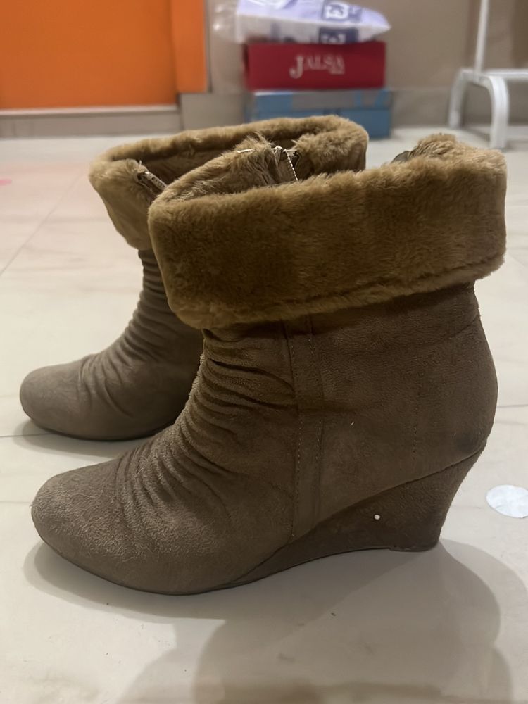 Boots Wedges Swede And Fur