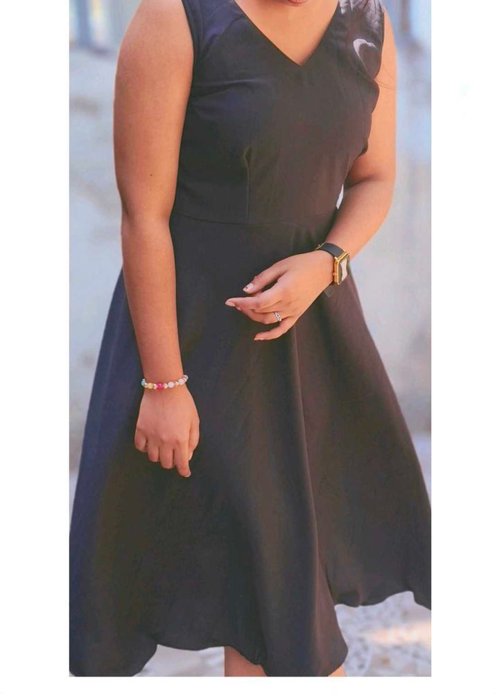 Sleeveless Black Fit &amp; Flare Dress