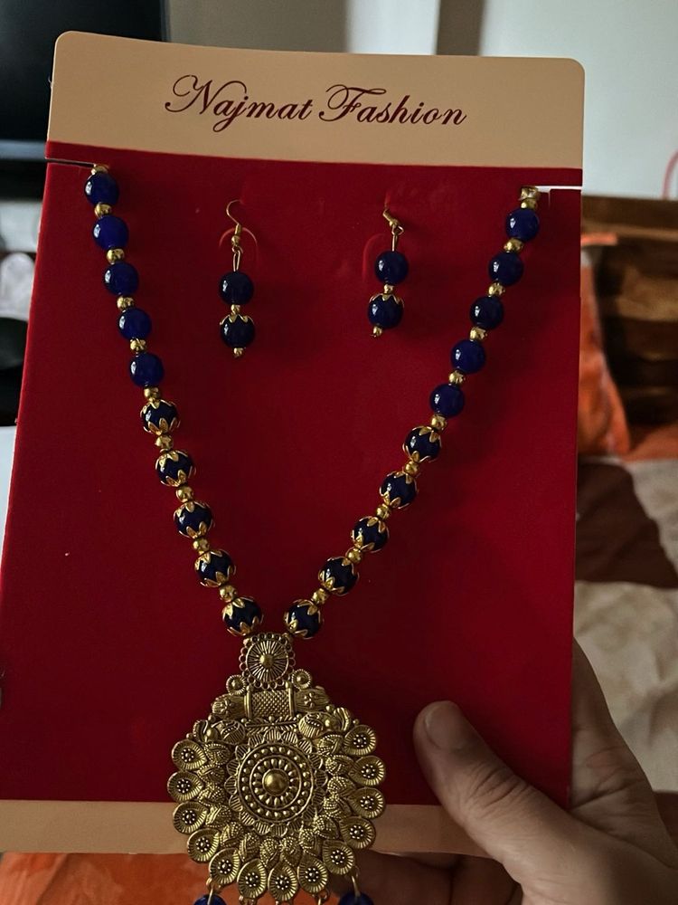 Elegant Blue Beaded Temple Jewelry Set