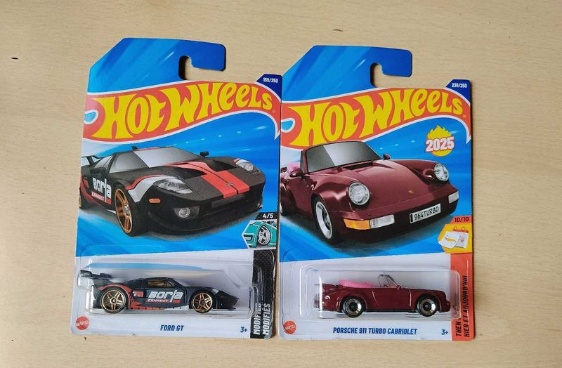 Hot Wheels Ford GT &amp; Porsche