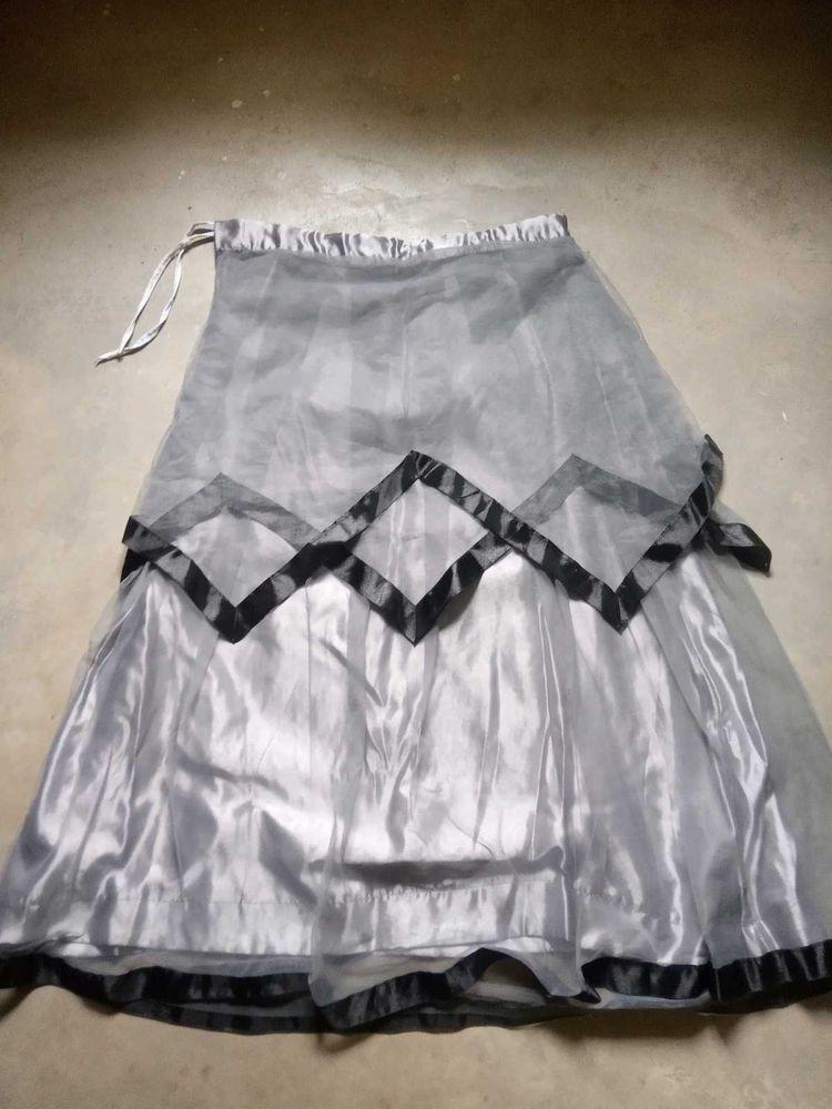 Like New Lehenga Choli With Dupatta