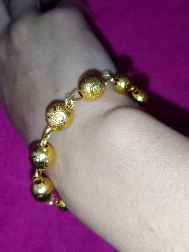 Gold Tone Beaded Bracelet