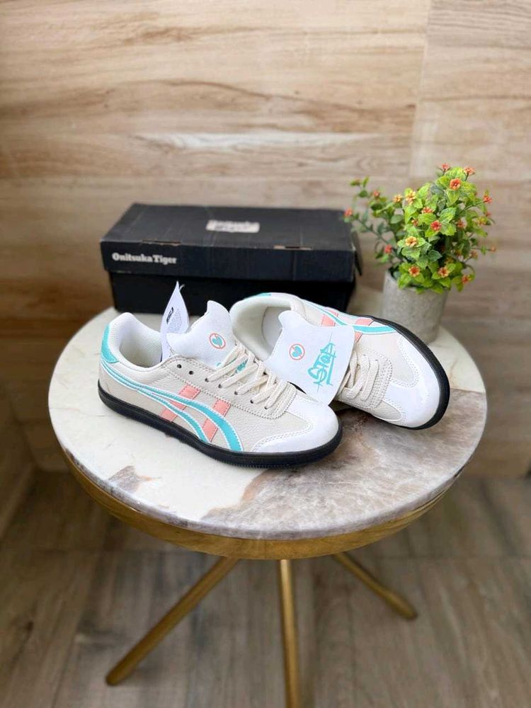 *ONITSUKA TIGER TOKUTEN STOP LOVING WOMAN*