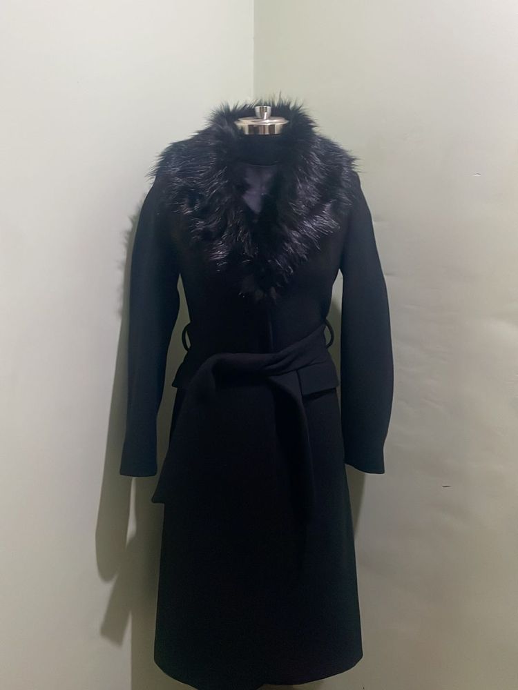 Black Over Coat With Detachable Fur