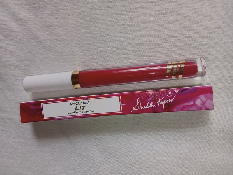 MyGlamm LIT Liquid Matte Lipstick