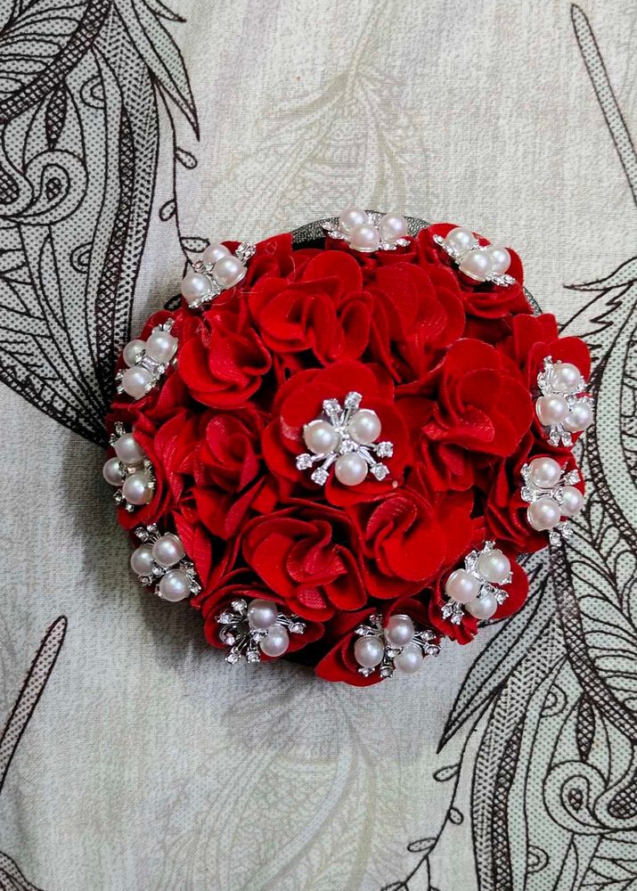 Red Floral Showpiece hairnet (bun)