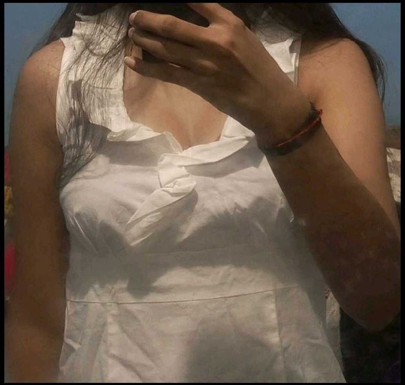 Korean White Ruffled Top🤍✨