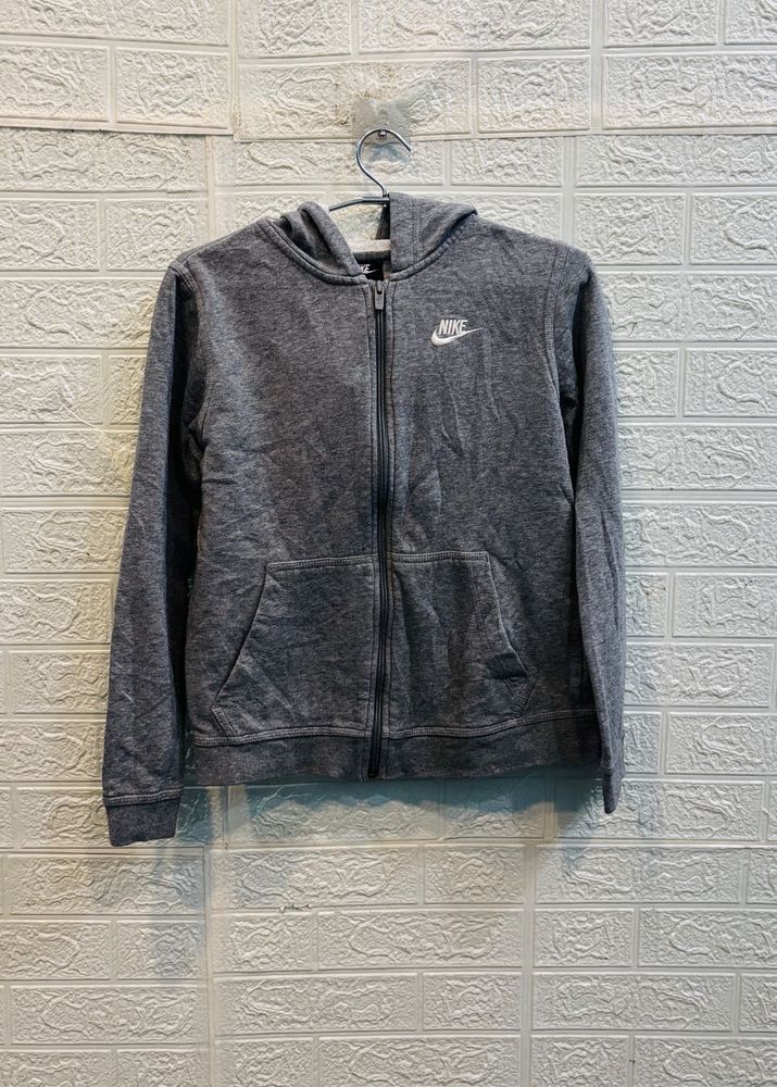 🇹🇷 Nike Imported Zip-Up Hoodie