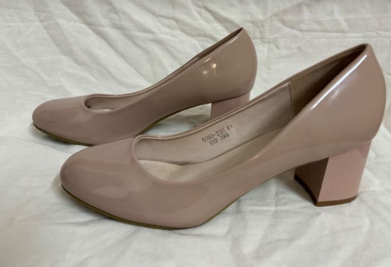Sherrif Shoes Nude Pump Block Heels