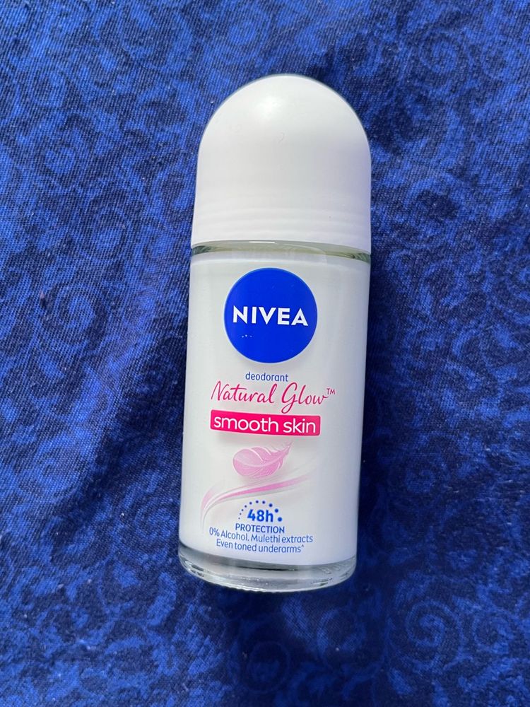 NIVEA Natural Glow Deodorant