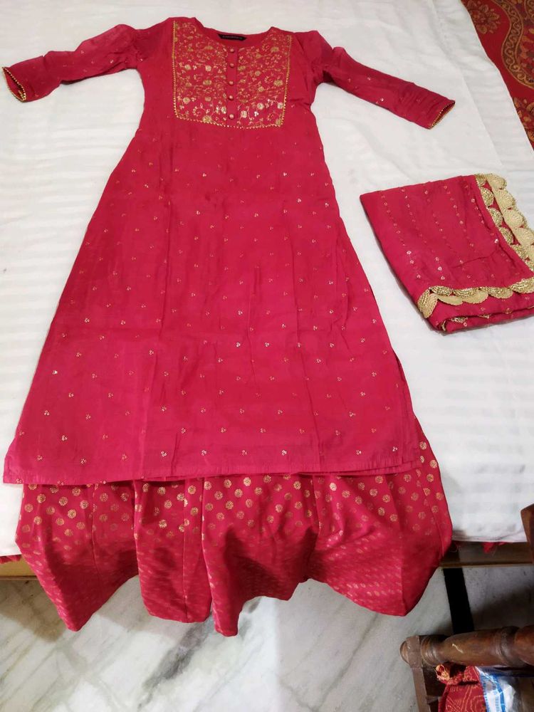 Beautiful Kurta😍 With Palazzo And Dupatta ✨