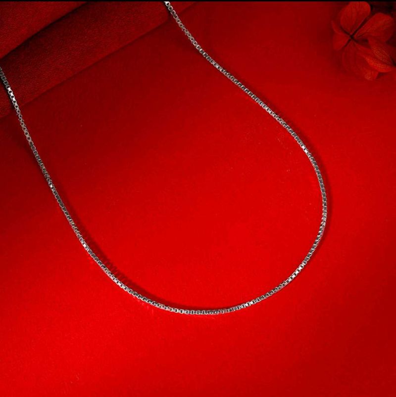 Giva New Box Chain