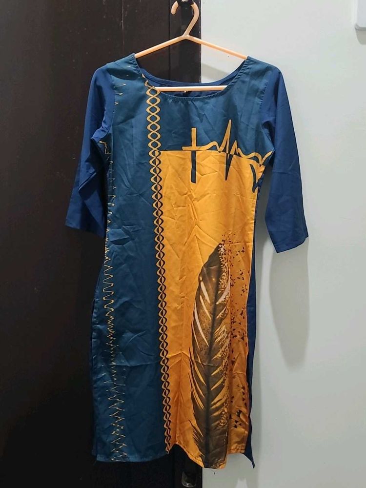 Stylish Blue &amp; Gold Kurta
