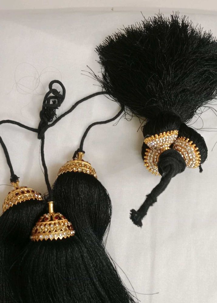 Black Tassel Dupatta Latkan