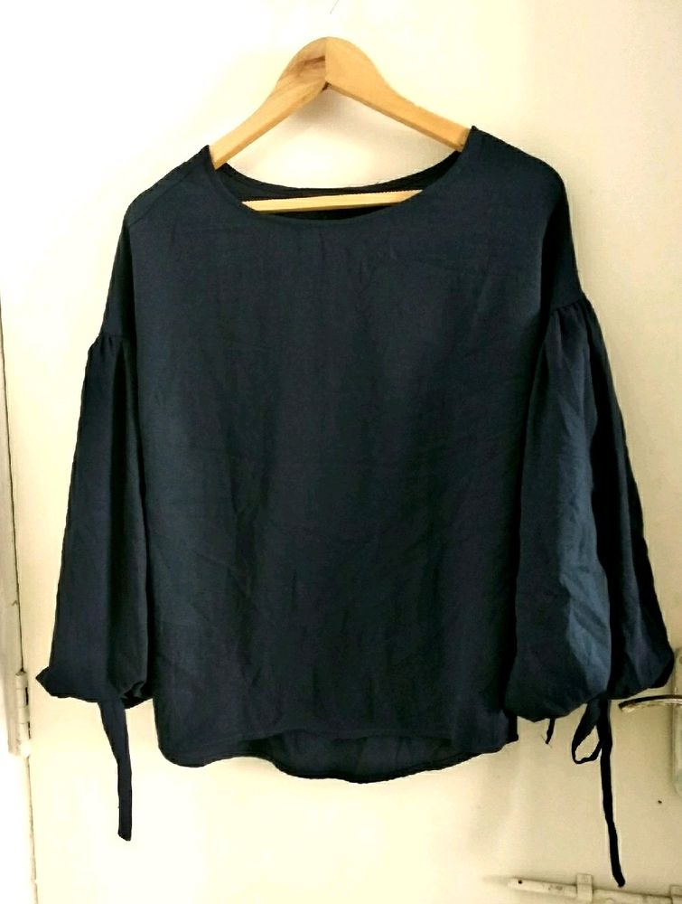 Beautiful Over Size Balloon Sleeve Top
