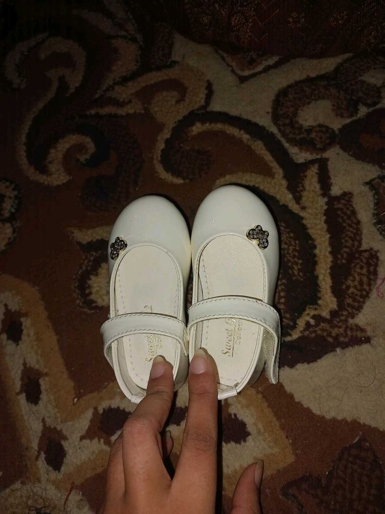 White Sandals For Baby Girl