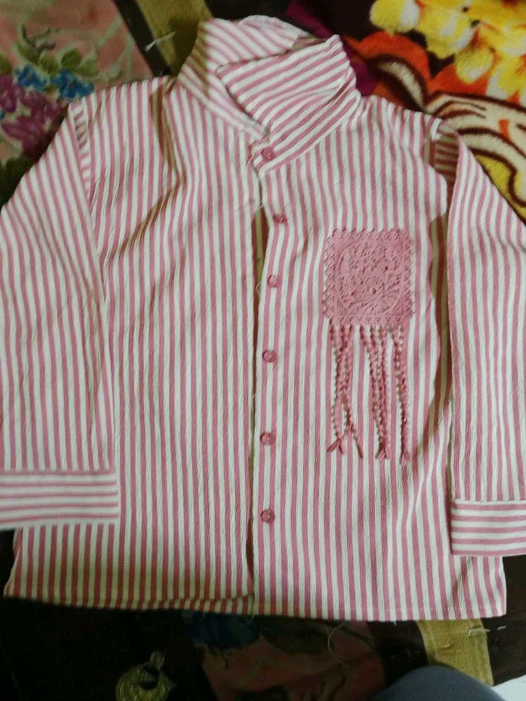 Pink Top With Cute Design 💜