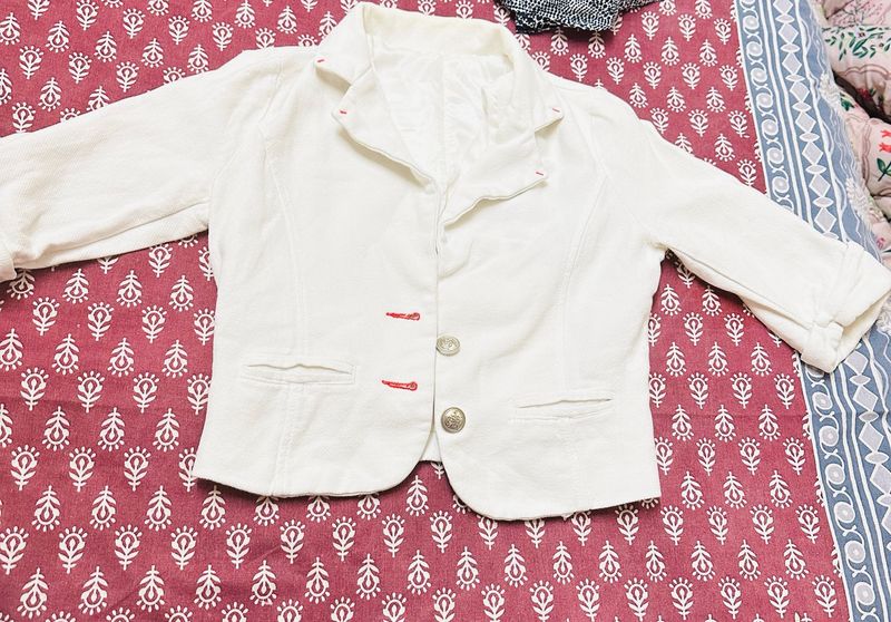 Crop Jacket.. 3-4 Times Worn… Looks Very Elegant