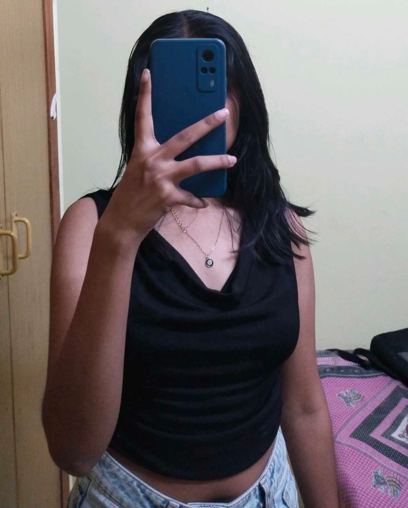Uptownie Black Top