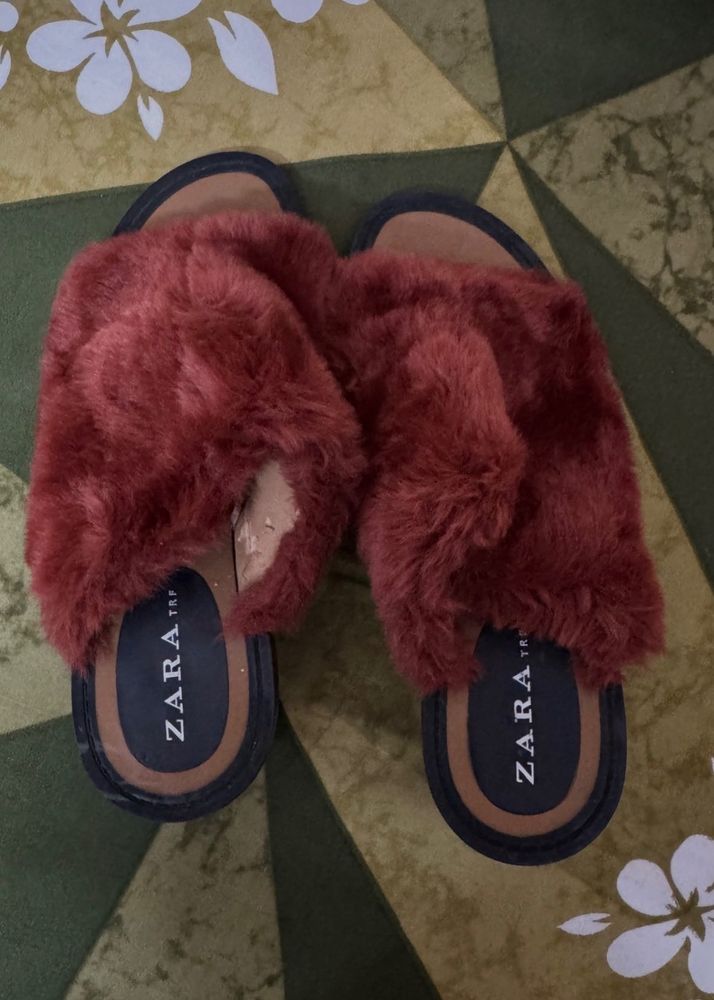 New Zara Fur Heel ( Check Flaw)