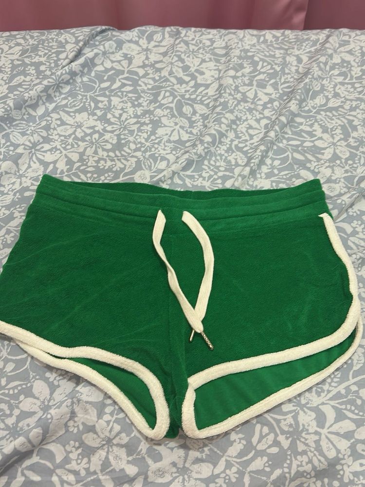 H&amp;M Green Sporty Shorts