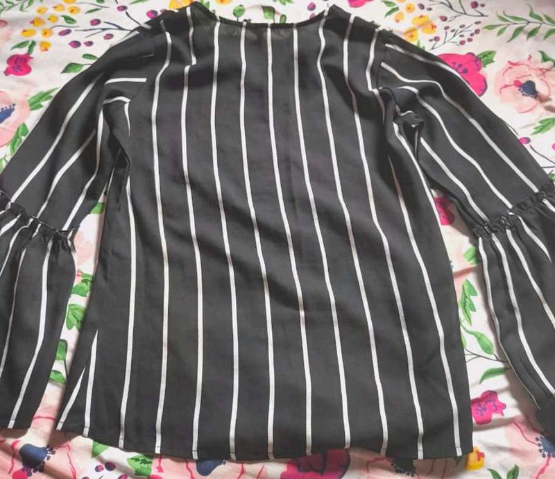 Stripe Sleeve Top