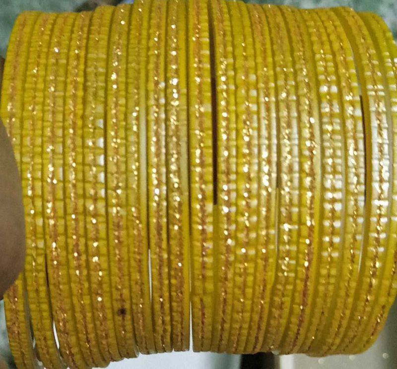 Yellow Glass Bangle Set