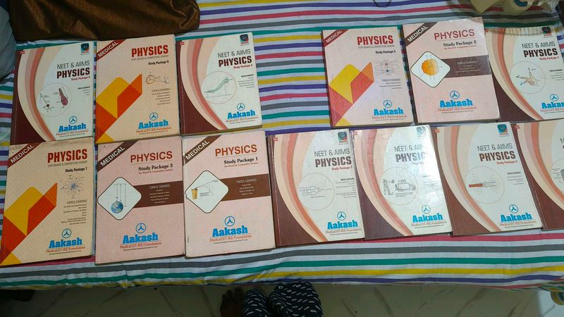 Aakash Physics Study Package Set