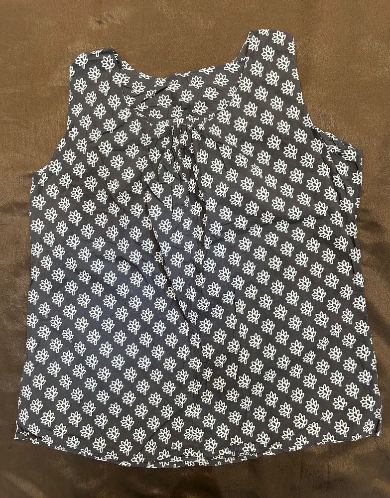 Floral Sleeveless Top