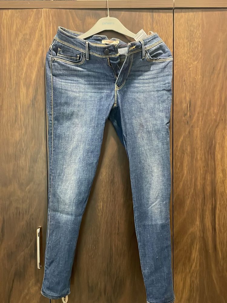 Levis Jeans