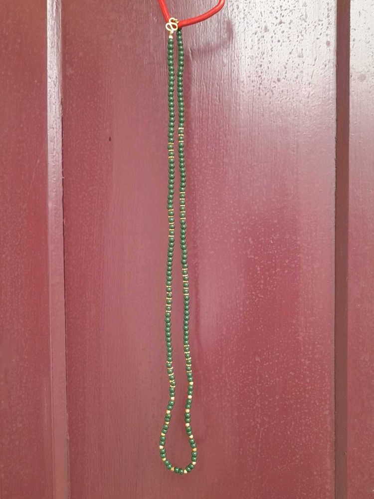 Green Beaded Neckchain