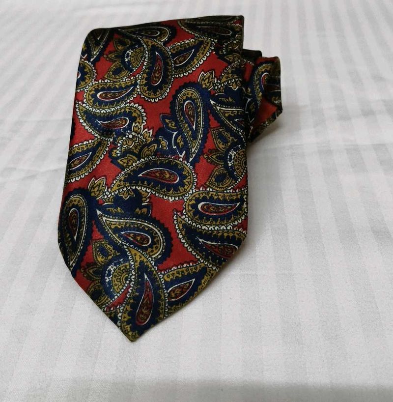 Zodina Men Paisley Printed Silk Tie