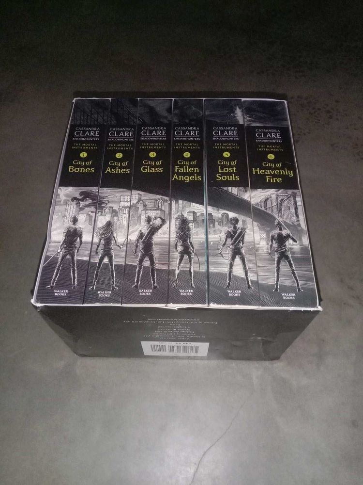 Classandra Clare Shadow Hunters New Box Set