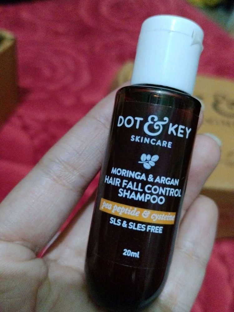Dot &amp; Key Moringa And Argan Shampoo (20ml)