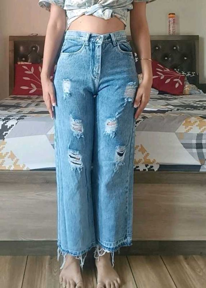 Trendy high rise Straight leg Jeans👖