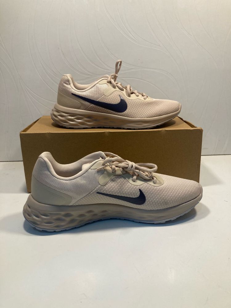 Nike Revolution 6  Running Shoe