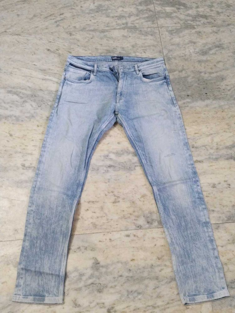 Light Wash Denim Jeans