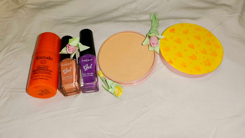 Beauty Combo - Serum , Compact &amp; Nailpolish.