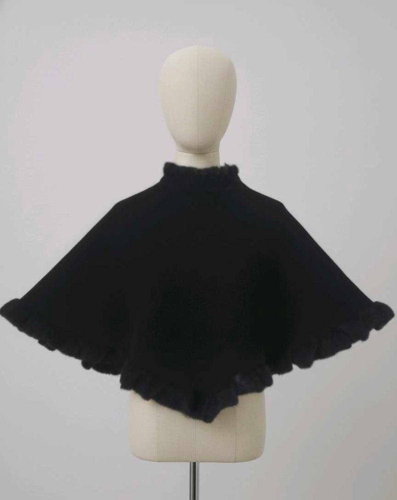 black phoncho sweater for women🍒