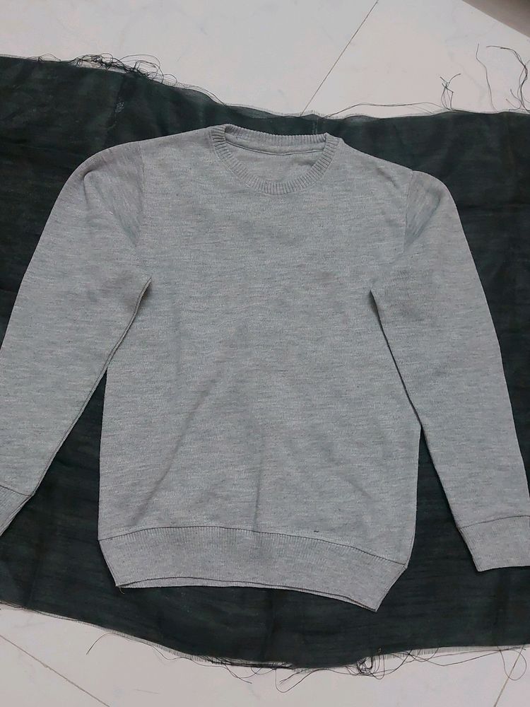 Grey Sweatshirt
