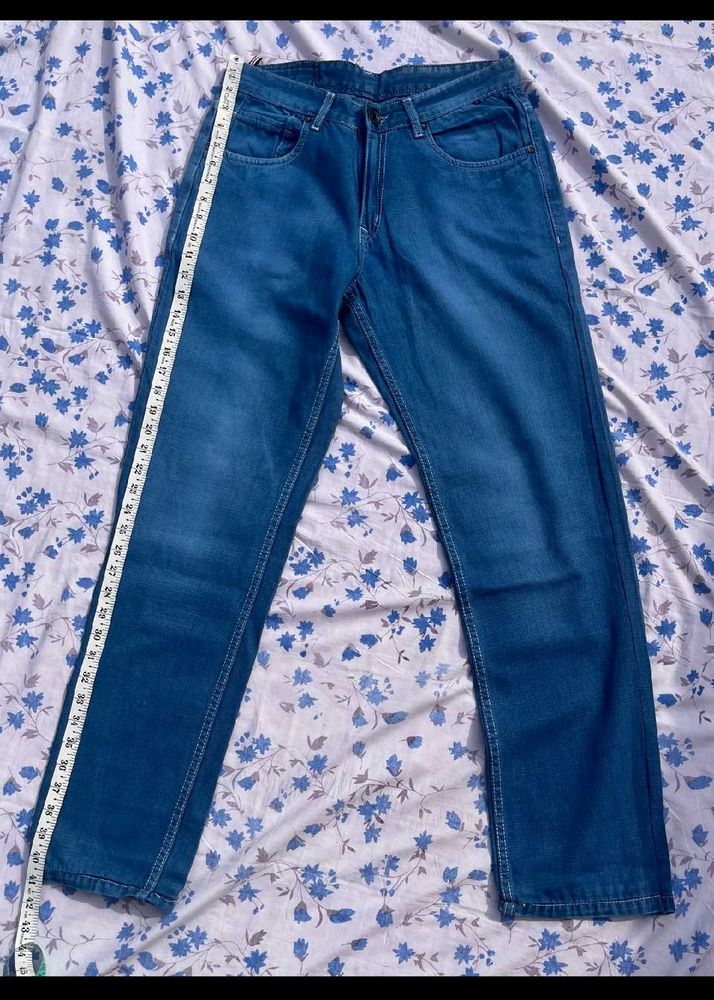 Levi’s® Original Fit Jeans** 👖🔵