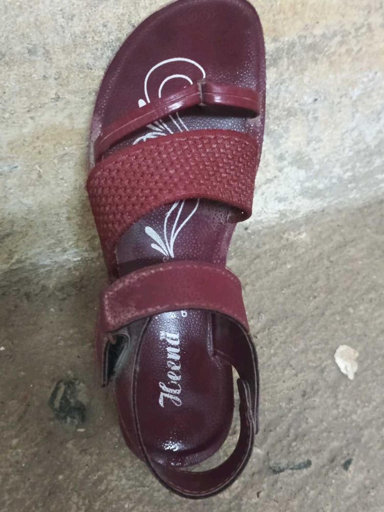 Maroon Heena Sandals